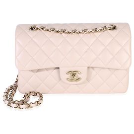 Bolsa Chanel Small Classic Double Flap em pele de cordeiro acolchoada rosa claro Rosa Bege