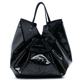 Sac Cabas Chanel Large Spirit en cuir verni extensible noir Noir