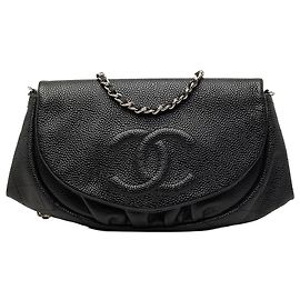 Bolsa Crossbody Chanel CC Caviar Half Moon Wallet on Chain Preta Preto