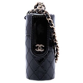 Chanel CC gestepptes Lackleder-Lippenstiftetui in Schwarz Schwarz