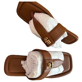 Marc Jacobs brown leather flat sandals Brown