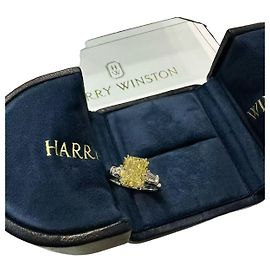Harry Winston Yellow Diamond Platinum Ring Multiple colors