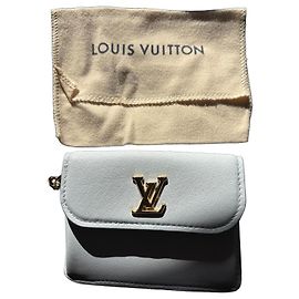 Portafoglio Louis Vuitton in pelle azzurro chiaro Blu