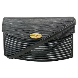 Bolsa de Ombro Louis Vuitton em Couro Epi Preto