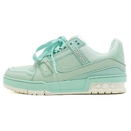 Louis Vuitton Baskets Trainer en cuir vert pastel Vert