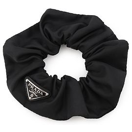 Scrunchie Prada Triangle em nylon Preto