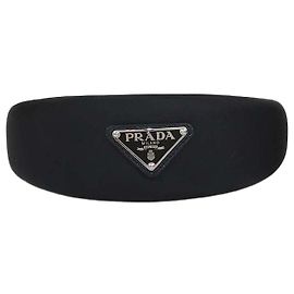 Fascia Prada in nylon nero con placca Nero
