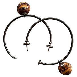 Boucles d'oreilles créoles Gucci avec breloques en bois Marron Doré