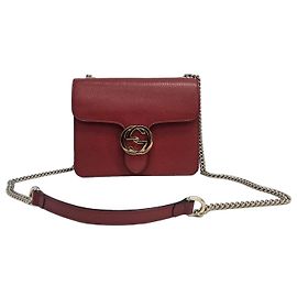 Gucci Picca tracolla piccola in pelle grana Interlocking Rossa Rosso