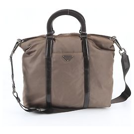 Bolsa 2-Way Prada em nylon Tessuto com logótipo triangular em couro Marrom