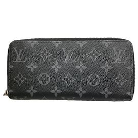 Carteira Zippy Louis Vuitton Monogram Eclipse Preto
