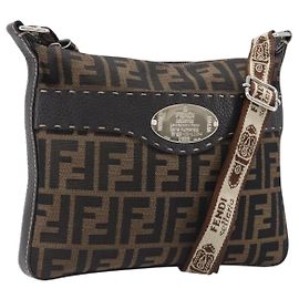 FENDI Zucca Canvas Celeria Schultertasche Schwarz Braun Auth 199921A Braun Schwarz