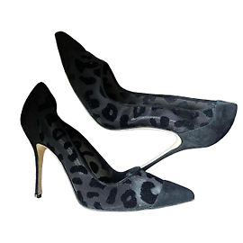 Escarpins Manolo Blahnik imprimé léopard daim et mesh Noir