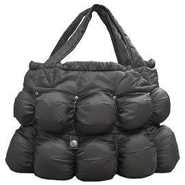Bolso Marithé et François Girbaud Pokachu de nailon acolchado Verde