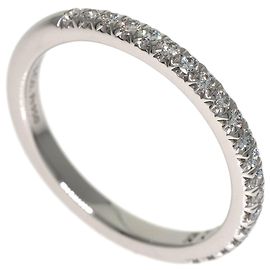 Anel Tiffany & Co. Nova Half Eternity Diamond Outro