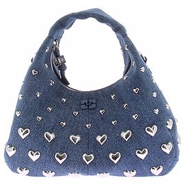 Ganni Mini mala Hobo em denim com tachas de coração Azul