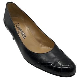 Chanel Vintage Black Quilted Patent Leather Cap Toe Leather Pumps with CC Logo Black