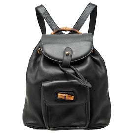 Mochila Gucci em couro de bezerro preta com cordão e bambu Preto