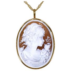 Autre Marque 18K Yellow Gold Necklace with Shell Cameo Golden