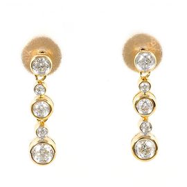 Autre Marque Boucles d'oreilles puces en or jaune 18K et diamants Doré