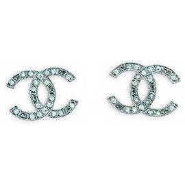 Orecchini a lobo Chanel CC con strass Argento