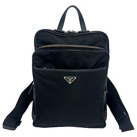 Mochila Prada em nylon Tessuto com logótipo triangular em metal Preto