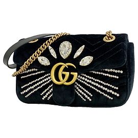 Borsa a tracolla Gucci GG Marmont in velluto nero Nero