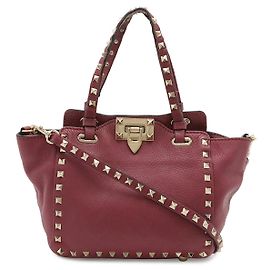 Valentino Garavani Valentino Rockstud Handbag Pink