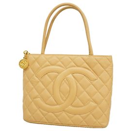 Saco Tote Chanel em couro de bezerro grão beige Bege