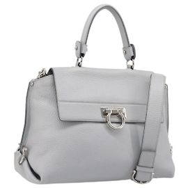 Sac à main Salvatore Ferragamo Sofia Gancini en cuir 2way Gris Argent Auth 199218V Marron Argenté