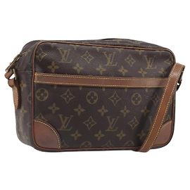 Bolso de hombro LOUIS VUITTON Monogram Trocadero 27 M51274 LV Auth hk4104 Monograma