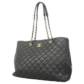 Saco Tote Chanel Matelassé com corrente Preto