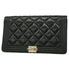 Cartera larga Chanel Boy Negro