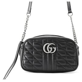Bolsa de Ombro com Corrente Gucci GG Marmont Quilted Small Preto