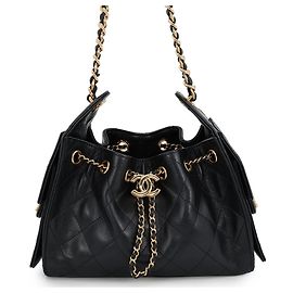 Chanel Schultertasche mit Kette Schwarz