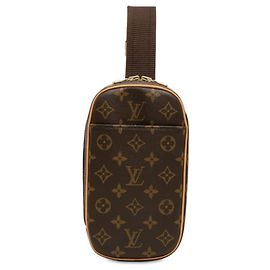 Louis Vuitton Monogram Pochette Gange Body Bag Brown Monogram