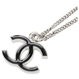Colar com pingente de corrente Chanel Coco Mark Preto Prata