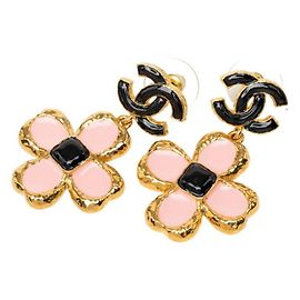 Brincos Chanel Coco Mark com motivo de flor Preto Rosa Dourado