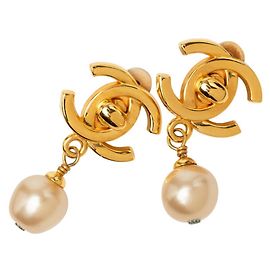 Chanel Coco Mark Turnlock Clip-Ohrringe Golden