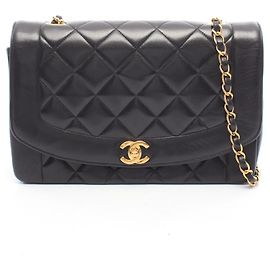 Borsa a tracolla Chanel Matelassé Diana Flap Nero