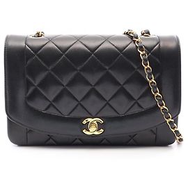 Borsa a tracolla Chanel Matelassé Diana Flap Nero