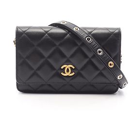 Borsa a tracolla Chanel Matelassé in pelle d'agnello nera Nero