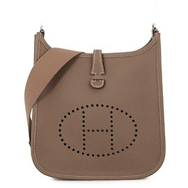 Hermès Bolsa de Ombro Hermes Evelyne 3 23 Taupe