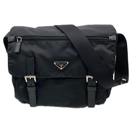 Sac à épaule Prada en polyamide recyclé Saffiano Noir