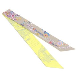 Hermès Pañuelo Twilly Hermes Brides de Gala en Fleurs Amarillo