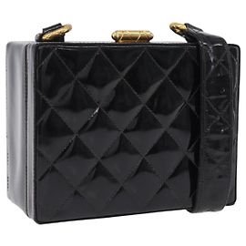 Sac à épaule CHANEL Matelasse en cuir verni noir et doré CC Auth 203247 Noir Doré