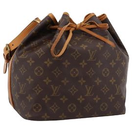 LOUIS VUITTON Monogram Petit Noe Shoulder Bag M42226 LV Auth 203191V Monograma