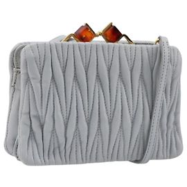 Sac à épaule Miu Miu Matelassé en cuir bleu clair doré authentique 199398M Doré Bleu clair