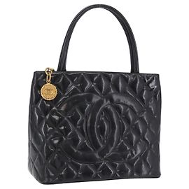 Sac Cabas CHANEL Matelasse Reprint en cuir verni Noir Or CC Auth 200752 Noir Doré
