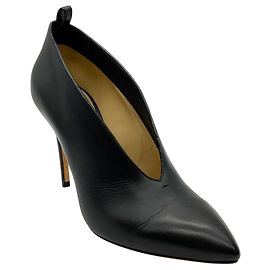 Jimmy Choo Black Leather V Cut Pumps Black